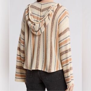 Baja Beach Stripe Pullover Sweater Hoodie Cream and Tan Small NWT Billabong